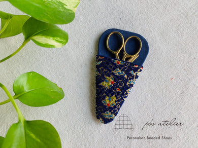 プラナカンビーズ刺繍ハサミケースキット(刺繍用ハサミ付き/バティック図案) Peranakan Beaded Scissor Case with embroidery scissor (seamless ethnic batik design)